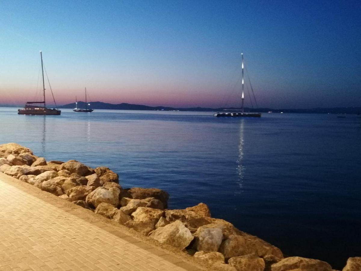 Panoramica Flat Lägenhet Porto Santo Stefano  Exteriör bild